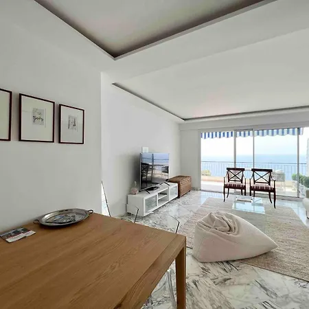 Luxury Monaco & Seaview 2bedrooms, Pool&parking #5 Apartment Roquebrune-Cap-Martin